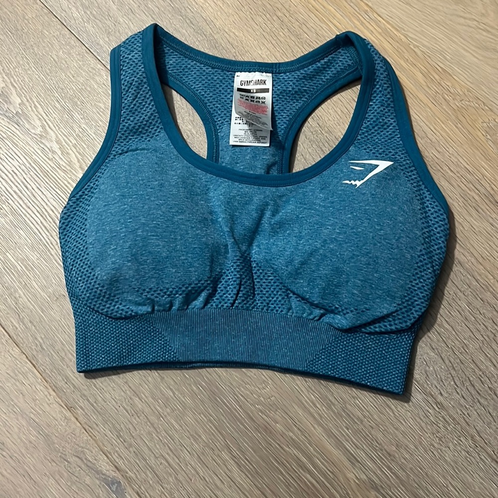 Gym shark bra